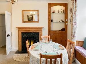 Atlantic House - 27665