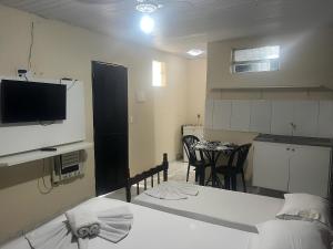 Suíte com ar a 500m da praia