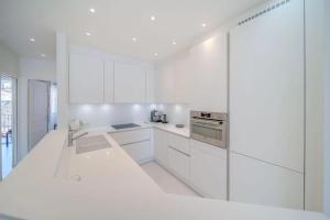 REF 774 - Cannes Old Port - Sea view partment for rent