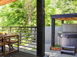 Dinas Lodge - Uk47607