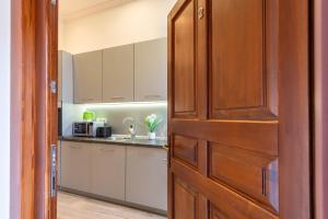 City Center Paulay Ede Street 1BR Apartment