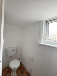 11 Tabor Grove Room 6