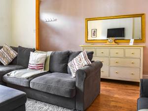 Cooperative Cottage - Uk44502