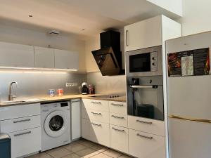 Lescapade sur lîle Saint Laurent