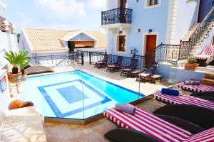 Faros Suites (Adults Only)
