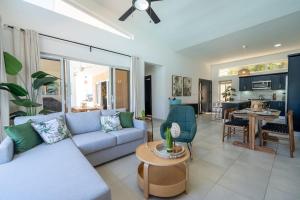 Ocean View, Style, Freedom