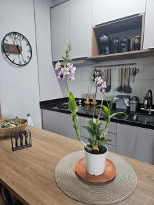 Studio 106 - com ar condicionado e garagem - 3hvězdičkové hotely ve městě Paranaguá