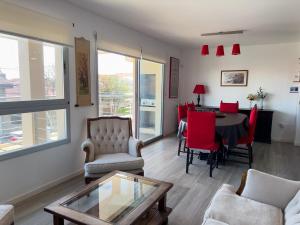 Departamento de Categoría a 50mt de Playa La Perla