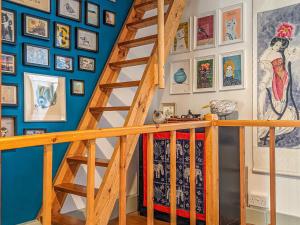 Teal Cottage