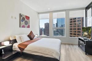 2 Bed 2 Bath Stylish Luxury Premium High-Rise Apartment