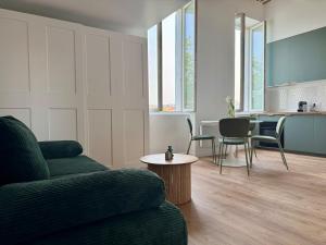 Appartements Lou nissoun dou canal - Studio mezzanine centre historique vue canal : photos des chambres