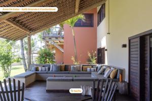 Casa da Praia, mansão à beira mar no Fortim