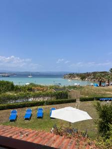 BEACH HOUSE SEAFRONT VILLA LATOURA ORMOS PANAGIAS