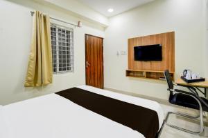 Super Townhouse Kukatpally North Formerly Munagala Arcade