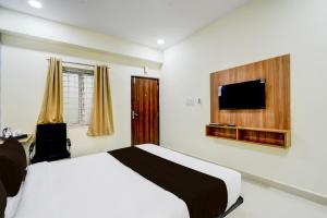 Super Townhouse Kukatpally North Formerly Munagala Arcade