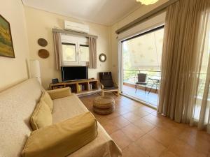 Saronida Beach Nest Apartment