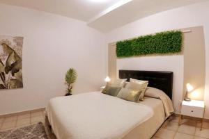 Spacious villa 500 m from the sea! Playa Del Duque