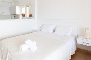 Triple Room with Sea View room in Qeparo Pano Rooms