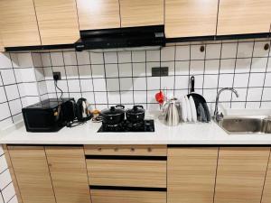 Modern Studio at the Loftel by Nyvin Homes