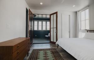 South Main Residences by Surf Hotel