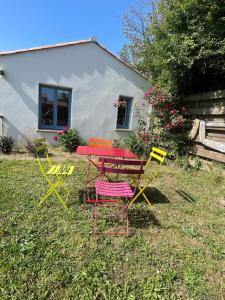 Independent 2 bedrooms with garden