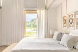 Secreto Cocheira | Piscina, jacuzzi e lago privativo @secretobangalos