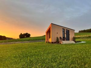 AleWidok - domek na wynajem z widokiem na Góry Sowie