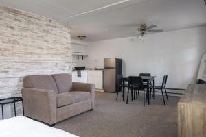 LumberJill Lodge Room 7