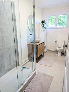 Maisons de vacances Les rives enchantees : photos des chambres