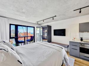 Beautiful Home Perfect Location