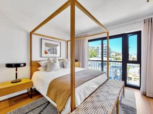 Luxury Penthouse with Ocean View AC and Inverter