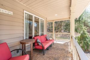Spring Mountain Cove