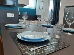 Downtown Apartment with Parking Amboise 2