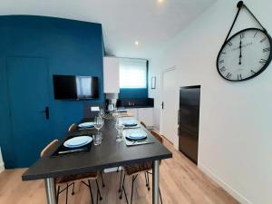 Downtown Apartment with Parking Amboise 2