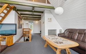 Lake Front Home In Rømø With Wifi