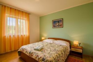 Holiday Home Mia by 22Estates