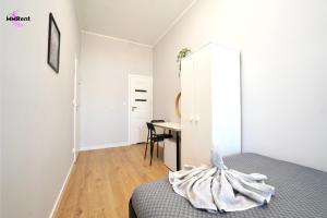 MMRent Shipyard Room