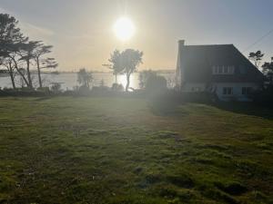 Maisons de vacances Belle maison familiale vue sur mer, acces direct a la plage : photos des chambres