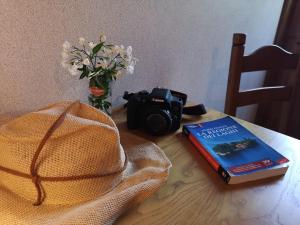 Bellano Cottage - With Private Garden and Garage
