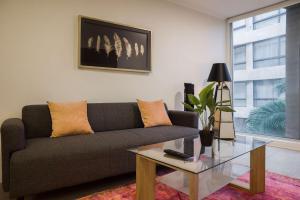 Central 1BR Gem Walk to Metro & More
