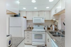 Sea Colony - 502 Brandywine House Rd