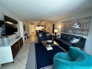 Siesta Dunes 1-102 by Siesta Dunes