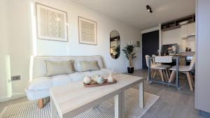 Santa Elvira Apartments