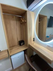 Petite Maison Hermes Center