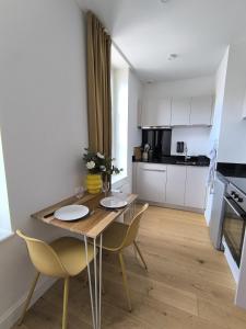 Appartements Le Yellow - Moderne & design - Centre Metz - Wi-Fi : photos des chambres