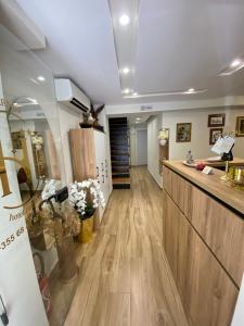 Petite Maison Hermes Center