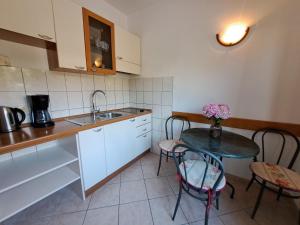 One-Bedroom Apartment - First Floor room in Apartments Karmen