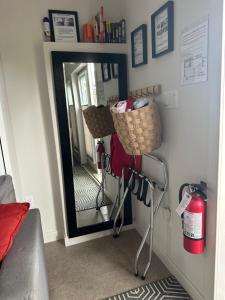 K STREET CARRIAGE HOUSE Studio