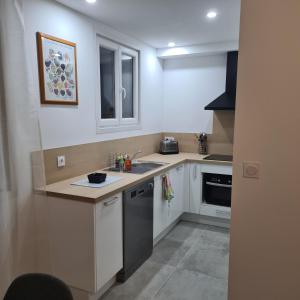 Appartements Appartement Climatise Nimes : photos des chambres