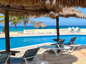 "Stunning Ocean View Cozy Suite"